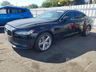 VOLVO S90 T5 MOMENTUM