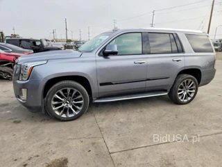 CADILLAC ESCALADE LUXURY