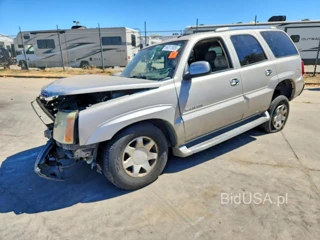 CADILLAC ESCALADE LUXURY