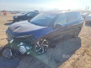 MITSUBISHI OUTLANDER SE