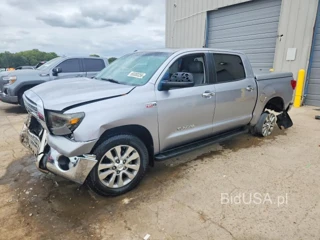 TOYOTA TUNDRA CREWMAX LIMITED