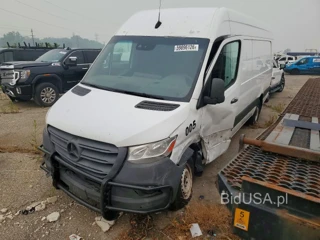MERCEDES-BENZ SPRINTER 2500
