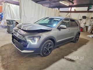 KIA NIRO LX