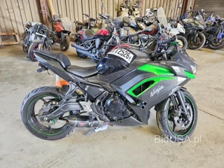 KAWASAKI EX650 R