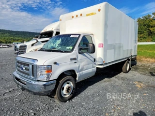 FORD ECONOLINE E450 SUPER DUTY CUTAWAY VAN