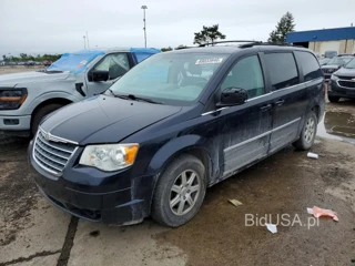 CHRYSLER TOWN & COUNTRY TOURING