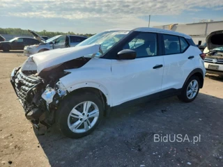 NISSAN KICKS S