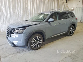 NISSAN PATHFINDER PLATINUM