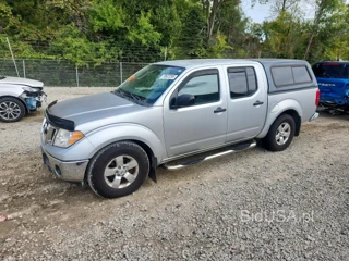 NISSAN FRONTIER SE V6