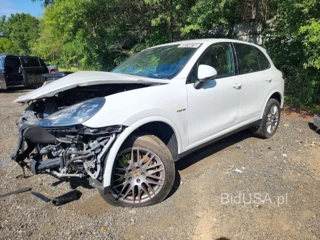 PORSCHE CAYENNE SE HYBRID PLATINUM