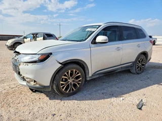 MITSUBISHI OUTLANDER SE