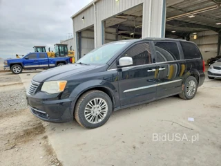CHRYSLER TOWN & COUNTRY TOURING L