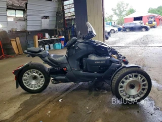CAN-AM RYKER RALLY EDITION
