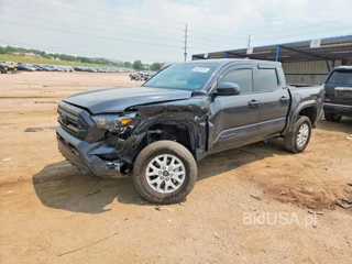 TOYOTA TACOMA SR5