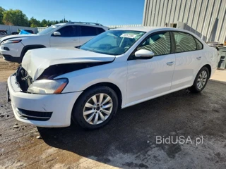 VOLKSWAGEN PASSAT S