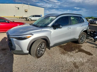 TOYOTA COROLLA CROSS XLE