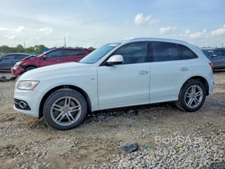 AUDI Q5 PREMIUM PLUS