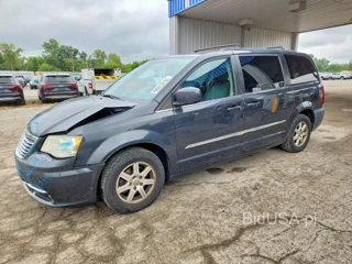 CHRYSLER TOWN & COUNTRY TOURING