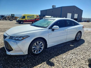 TOYOTA AVALON HYBRID XLE