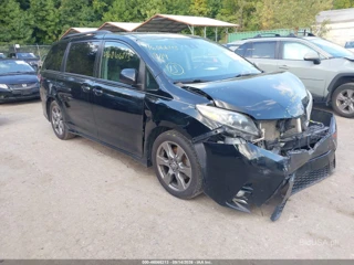TOYOTA TOYOTA SIENNA SE PREMIUM 8 PASSENGER