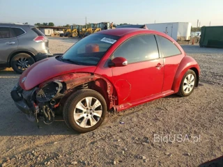 VOLKSWAGEN NEW BEETLE S