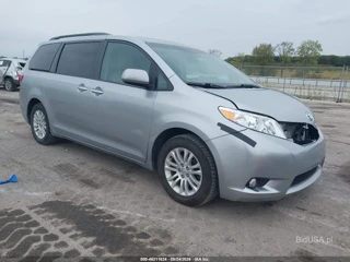 TOYOTA TOYOTA SIENNA XLE 8 PASSENGER