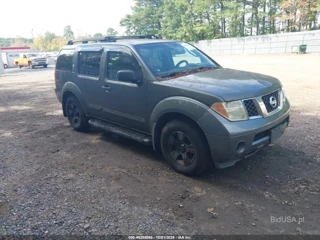 NISSAN NISSAN PATHFINDER SE
