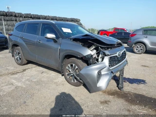 TOYOTA TOYOTA HIGHLANDER XLE
