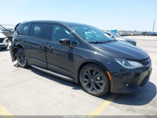 CHRYSLER CHRYSLER PACIFICA TOURING