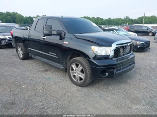 TOYOTA TOYOTA TUNDRA LIMITED 5.7L V8
