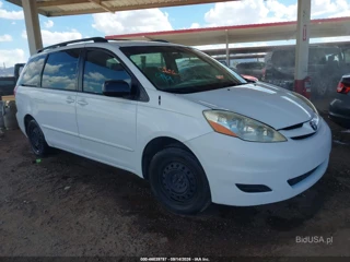 TOYOTA TOYOTA SIENNA CE