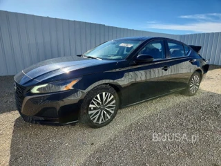 NISSAN ALTIMA SV