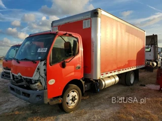 HINO 195