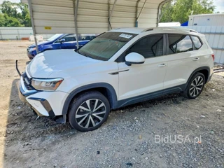 VOLKSWAGEN TAOS SE