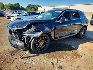VOLVO XC60 T6 MOMENTUM