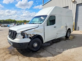 NISSAN NV 2500 HD SV