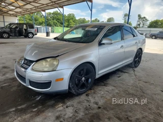 VOLKSWAGEN JETTA SE
