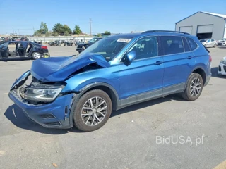 VOLKSWAGEN TIGUAN SE
