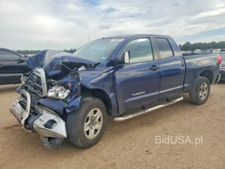 TOYOTA TUNDRA DOUBLE CAB SR5