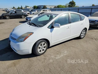 TOYOTA PRIUS BASE