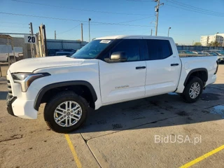 TOYOTA TUNDRA SR5