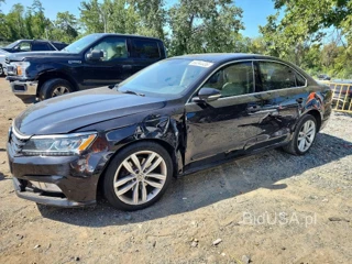 VOLKSWAGEN PASSAT SE