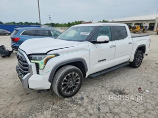 TOYOTA TUNDRA CREWMAX LIMITED