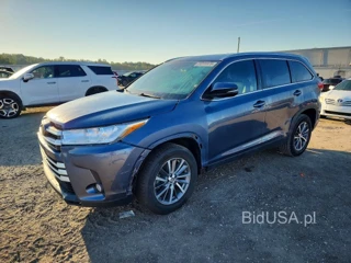 TOYOTA HIGHLANDER XLE