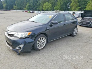 TOYOTA CAMRY HYBRID XLE