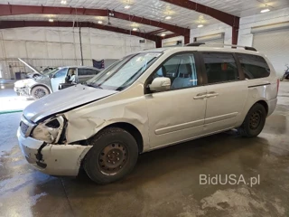 KIA SEDONA LX
