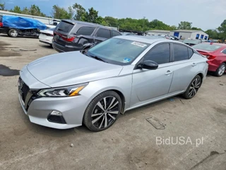 NISSAN ALTIMA SR