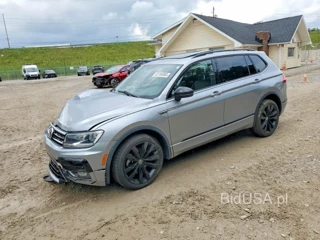 VOLKSWAGEN TIGUAN SE