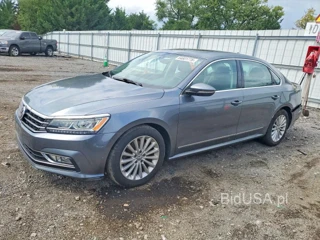 VOLKSWAGEN PASSAT SE