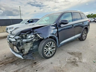MITSUBISHI OUTLANDER SE